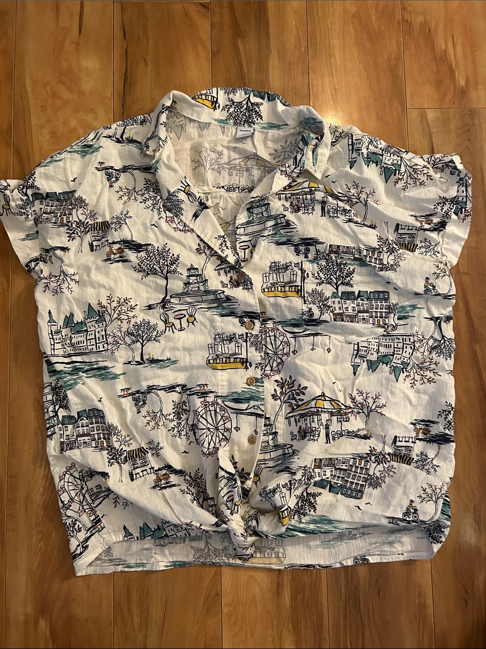 Old Navy Parisian theme tie front crop blouse - cafe - castle - lightweight